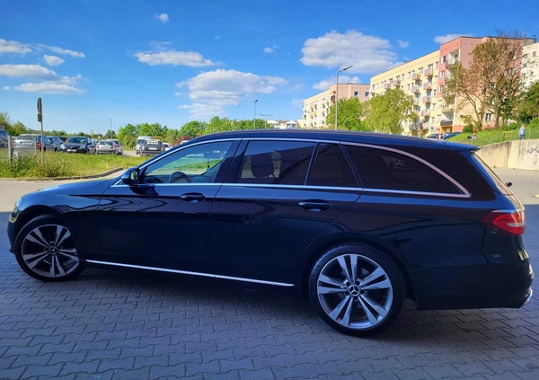 Mercedes-Benz Klasa E cena 84900 przebieg: 270000, rok produkcji 2019 z Nysa małe 232